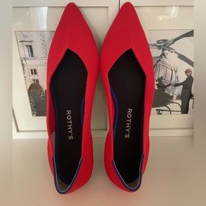 Rothy’s Point in “Flame” sz 10.5